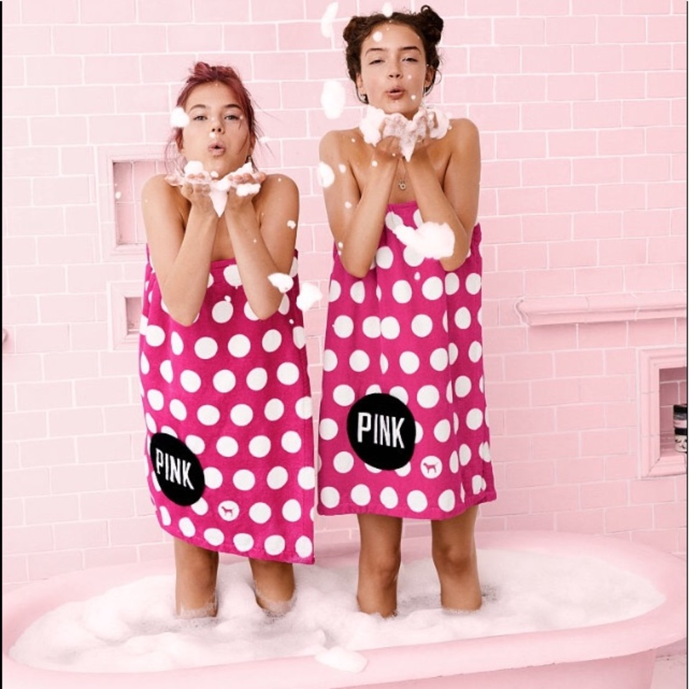 Victoria Secret Pink Velcro Bath Towel with pocket